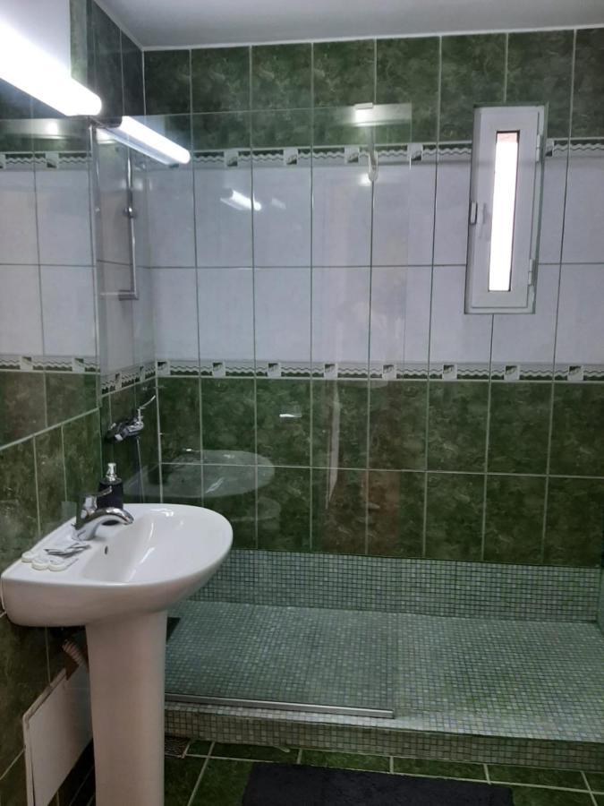 Chic Apartament Deva Exteriör bild